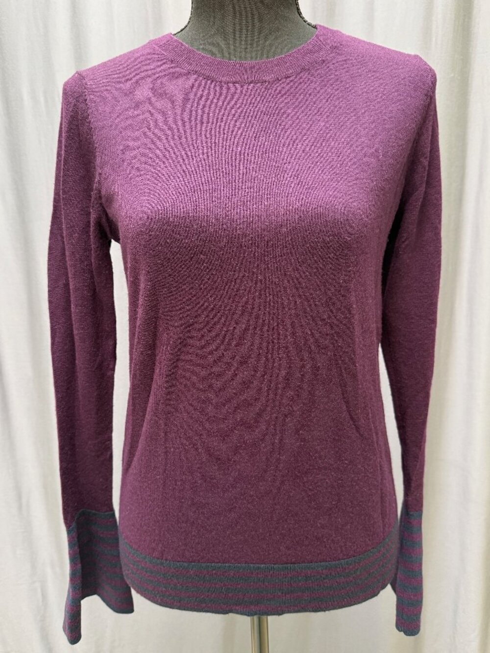 Boden Jasmine Plum Navy Bell Sleeve 100% Wool Sweater US 6